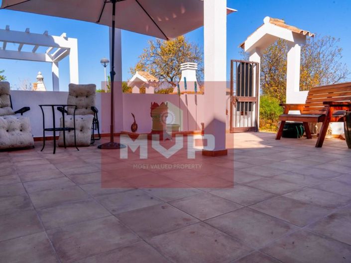 Image No.18-3 Bed House for sale