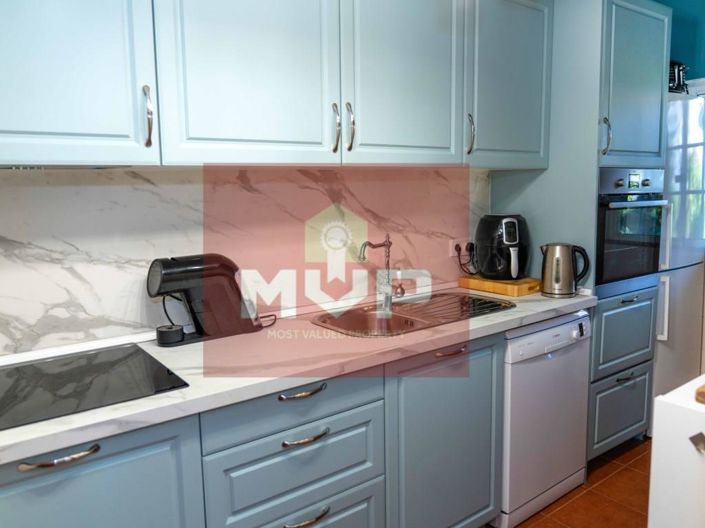 Image No.6-3 Bed House for sale