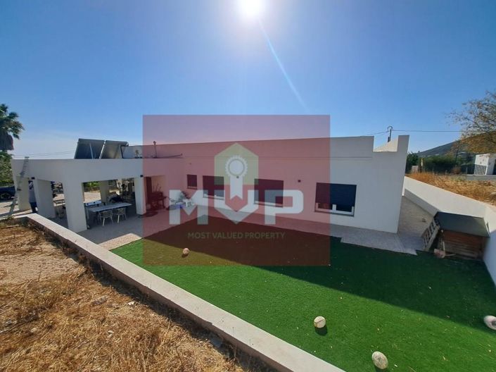 Image No.15-5 Bed House for sale