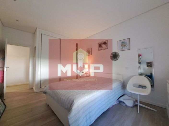 Image No.30-5 Bed House for sale