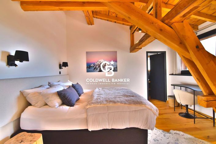 Image No.9-8 Bed House for sale