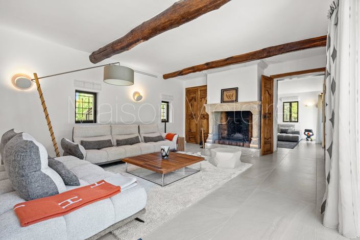 Image No.17-8 Bed House for sale