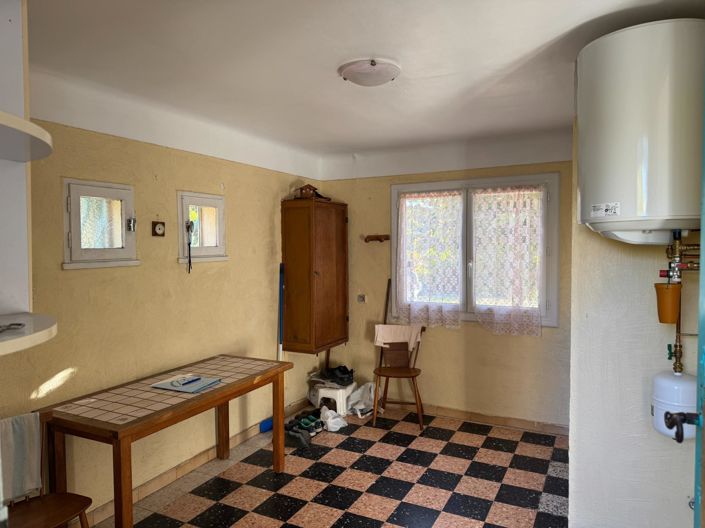 Image No.5-2 Bed House for sale