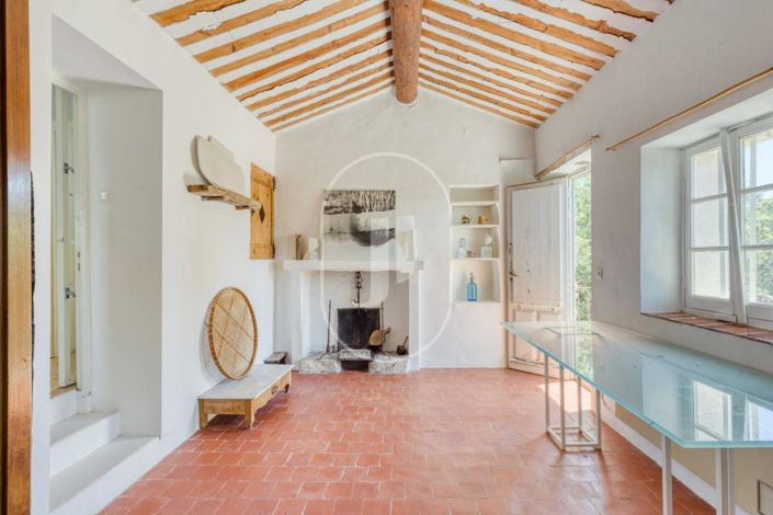 Image No.6-4 Bed House for sale