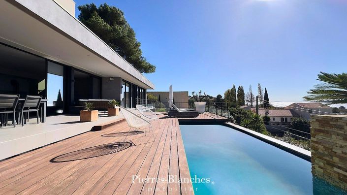 Image No.2-4 Bed House for sale