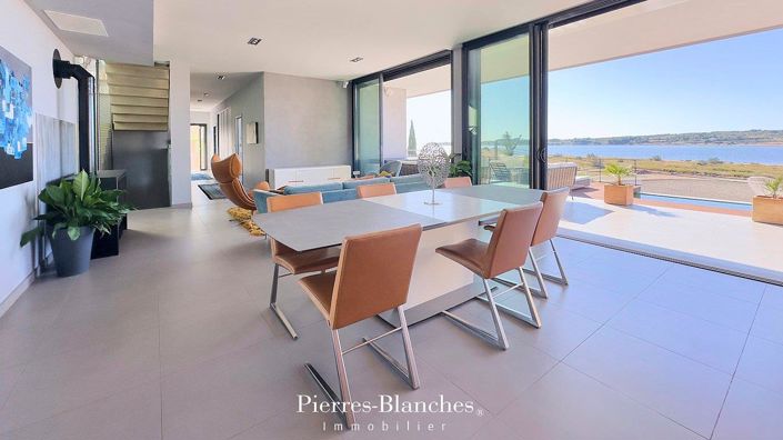 Image No.4-4 Bed House for sale