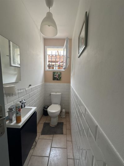 Image No.18-3 Bed House for sale