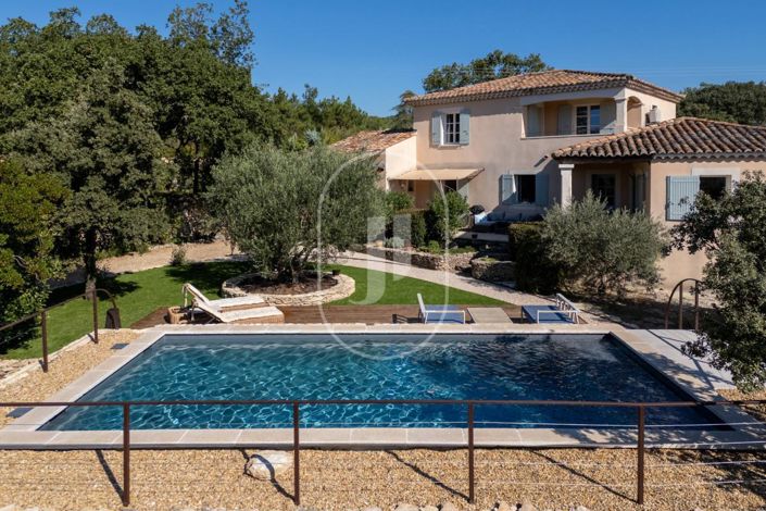 Image No.1-4 Bed House for sale