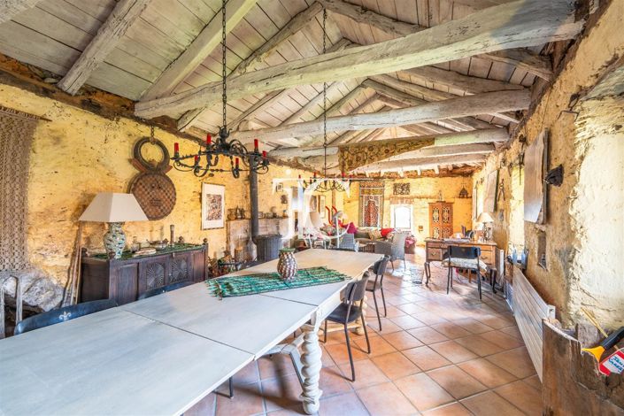 Image No.14-4 Bed House for sale