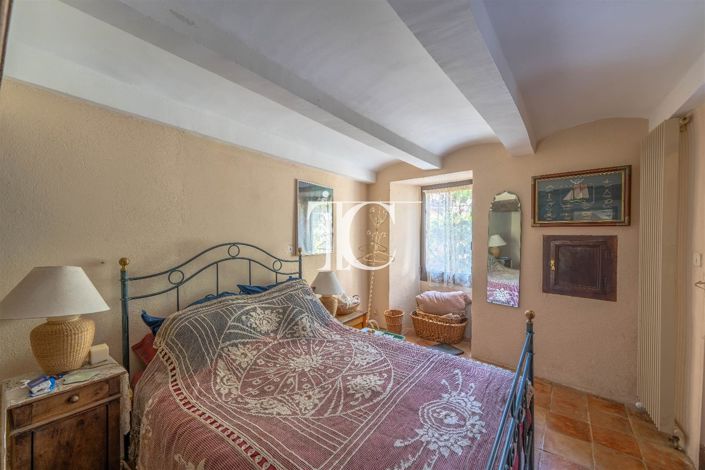 Image No.8-4 Bed House for sale