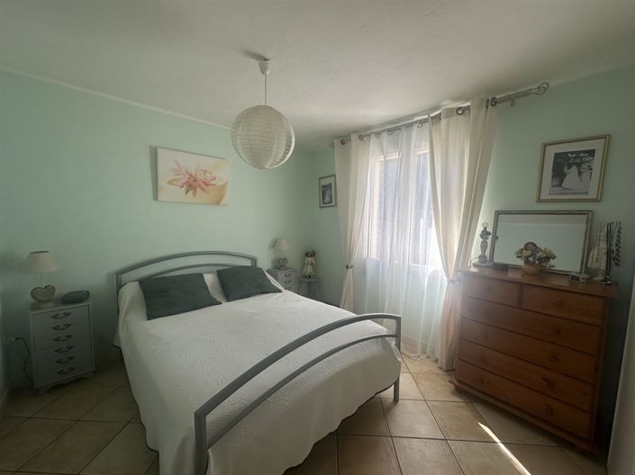 Image No.16-3 Bed House for sale