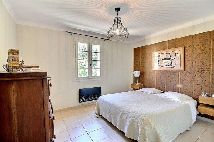 Image No.11-4 Bed House for sale