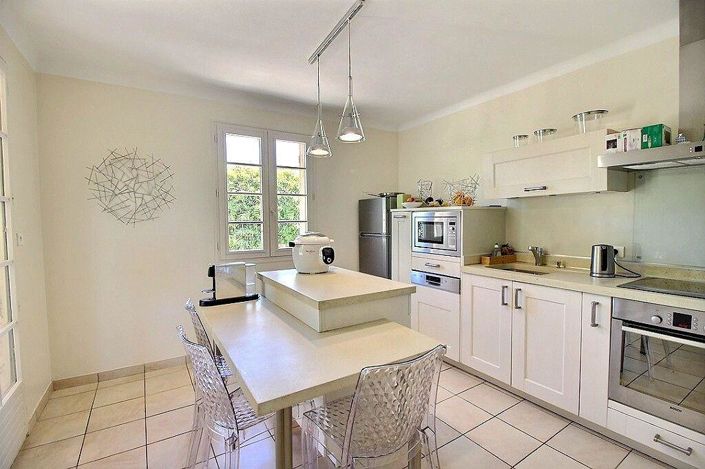 Image No.3-4 Bed House for sale