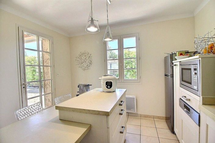 Image No.4-4 Bed House for sale