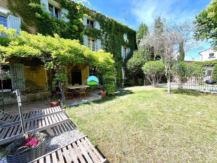 Image No.1-6 Bed House for sale