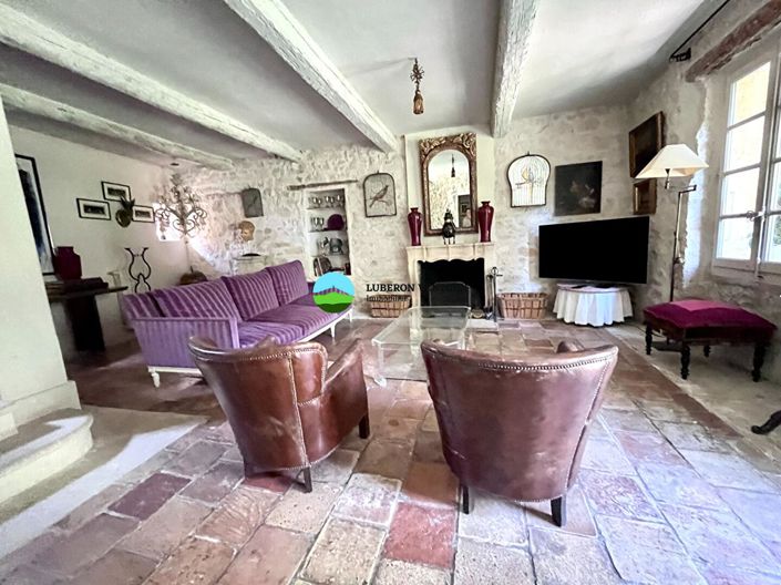 Image No.6-6 Bed House for sale