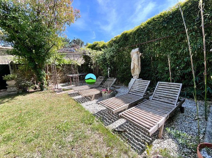 Image No.9-6 Bed House for sale