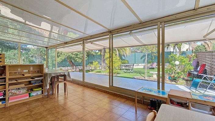 Image No.5-5 Bed House for sale