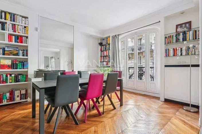 Image No.4-4 Bed Apartment for sale