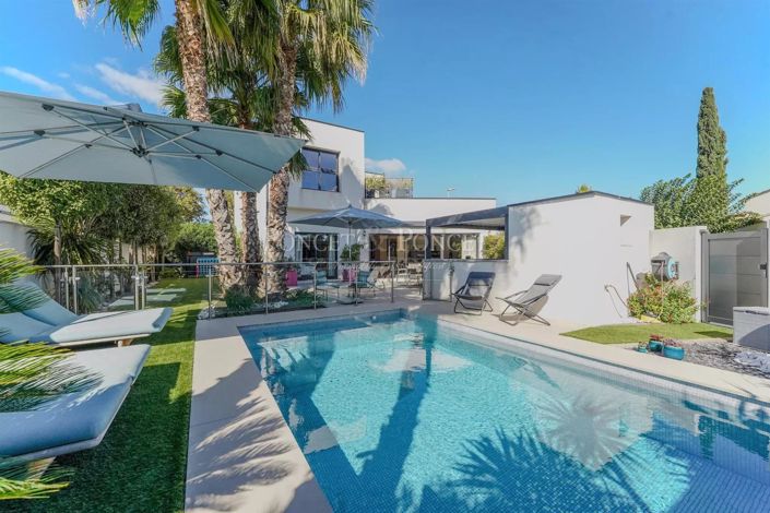 Image No.10-House for sale