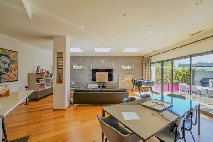 Image No.13-House for sale