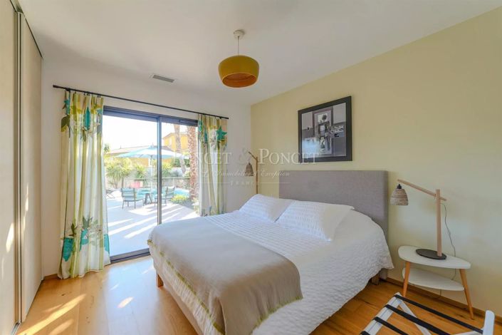 Image No.20-House for sale