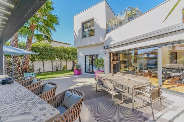 Image No.5-House for sale