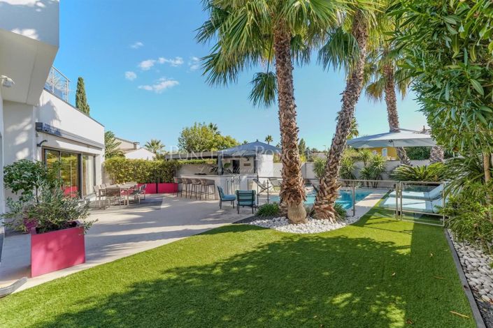 Image No.9-House for sale