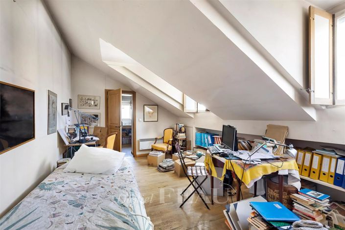 Image No.9-3 Bed Apartment for sale