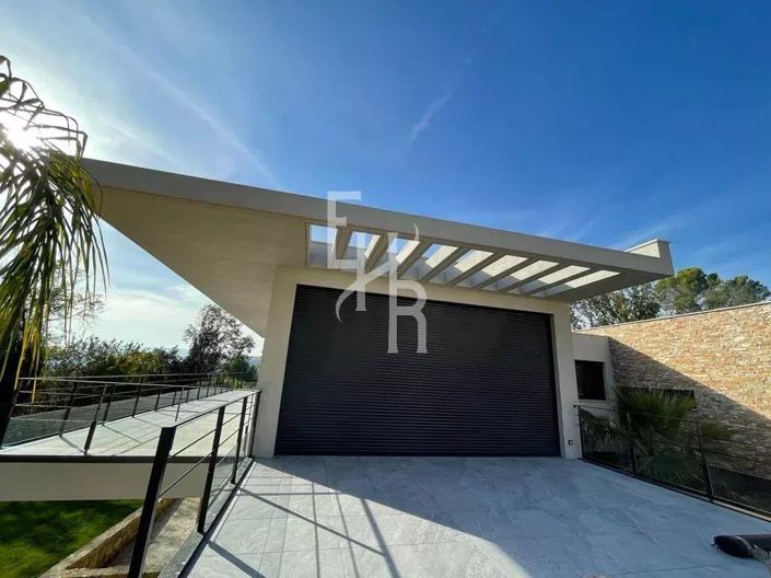 Image No.25-5 Bed House for sale