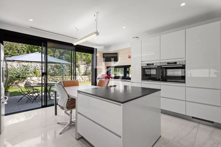 Image No.39-5 Bed House for sale