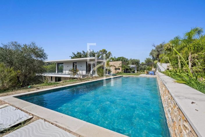 Image No.41-5 Bed House for sale