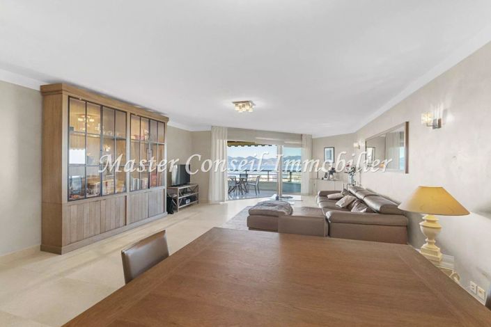 Image No.4-3 Bed Apartment for sale