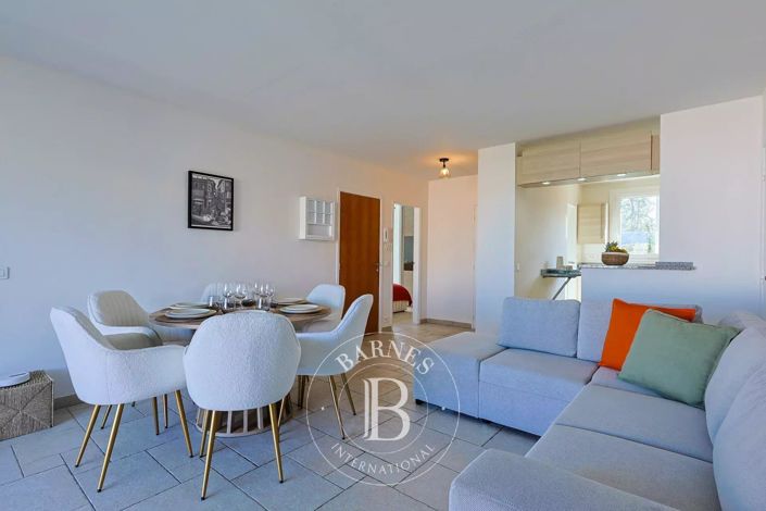 Image No.3-3 Bed Apartment for sale