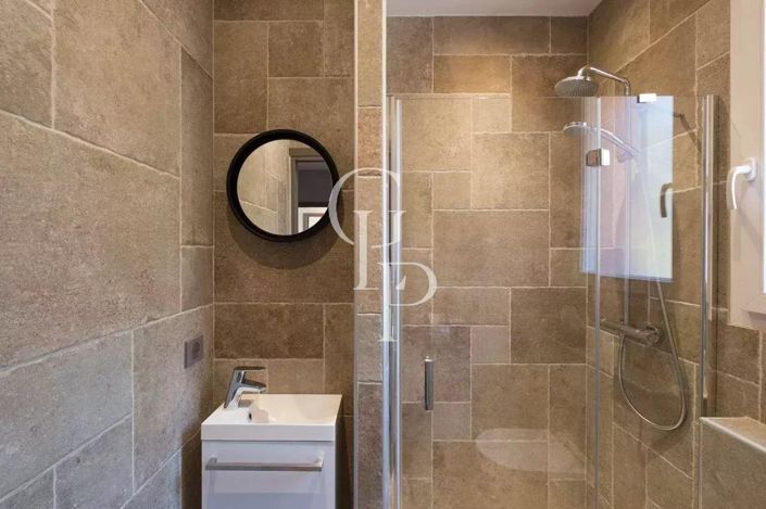 Image No.10-6 Bed House for sale