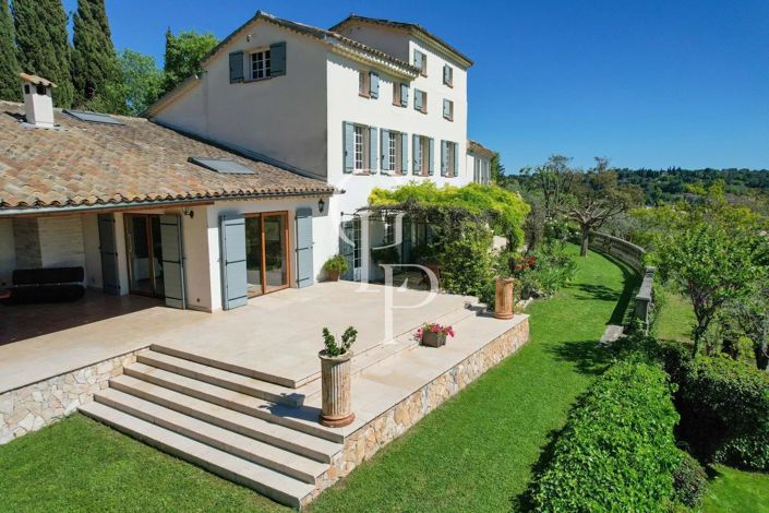 Image No.22-6 Bed House for sale