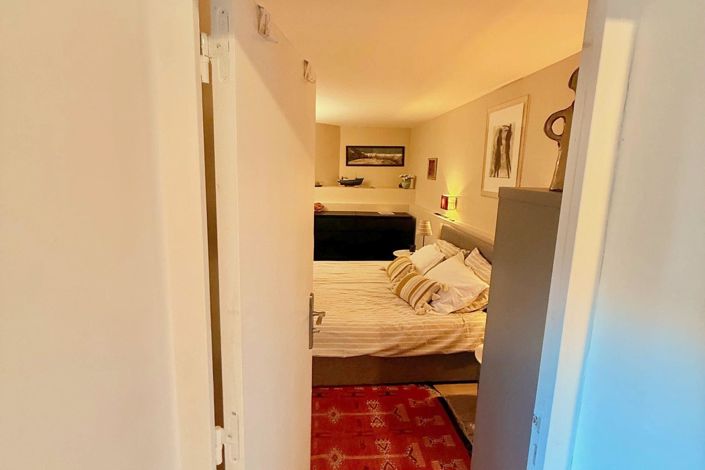 Image No.11-2 Bed House for sale