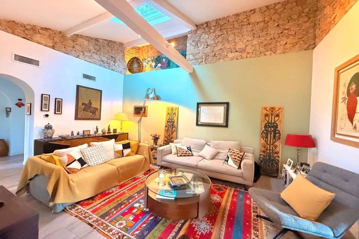 Image No.2-2 Bed House for sale