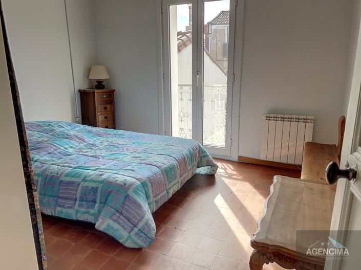 Image No.8-4 Bed House for sale