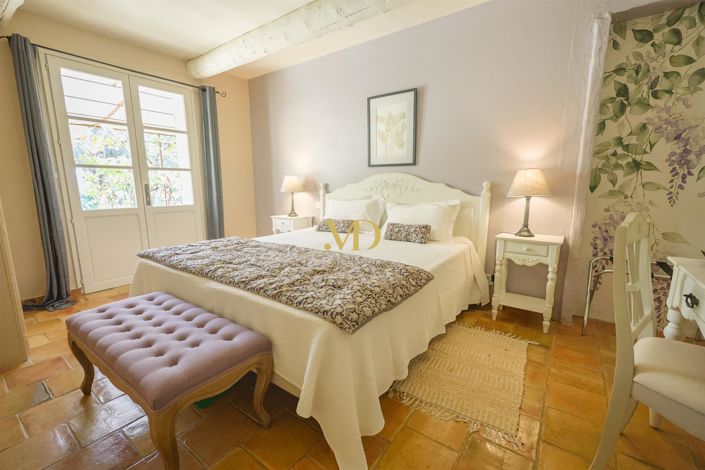 Image No.26-7 Bed House for sale