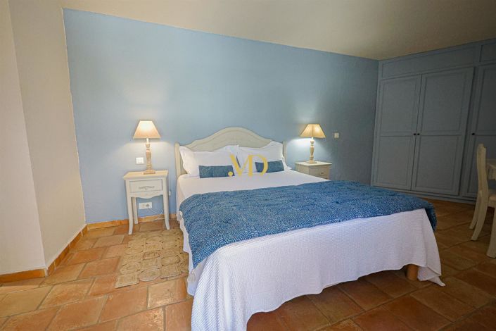 Image No.28-7 Bed House for sale