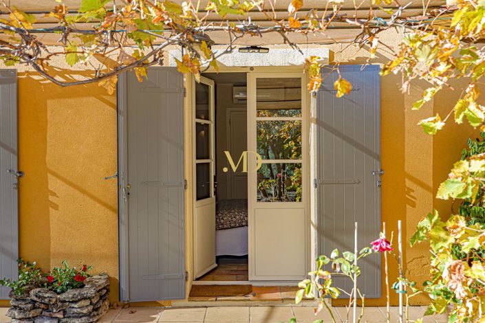 Image No.6-7 Bed House for sale