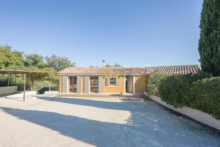 Image No.8-7 Bed House for sale