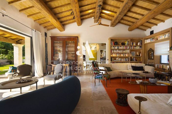 Image No.10-6 Bed House for sale