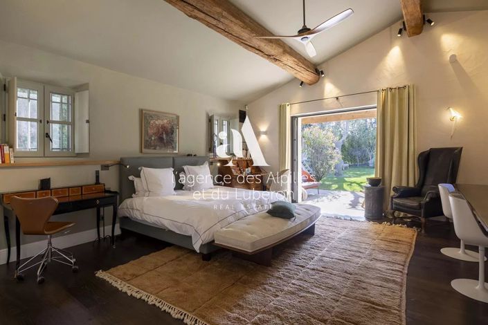 Image No.17-6 Bed House for sale