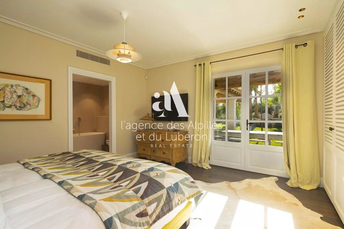 Image No.19-6 Bed House for sale