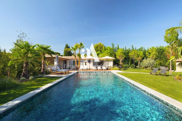 Image No.26-6 Bed House for sale