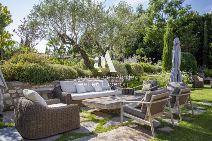 Image No.32-6 Bed House for sale