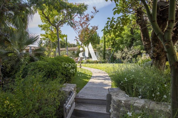 Image No.35-6 Bed House for sale