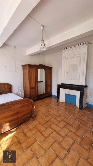 Image No.9-4 Bed House for sale